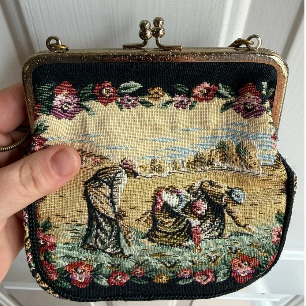 Vintage 1950's Walborg French Country Tapestry Woven‎ Clutch Purse